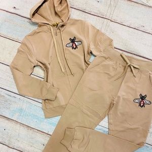 women's joggerpants/hoodie